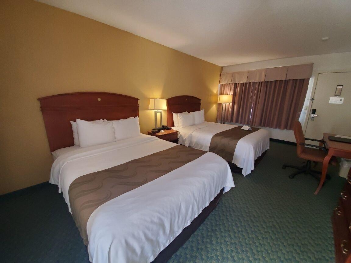Quality Inn & Suites Northampton - Amherst Exterior foto